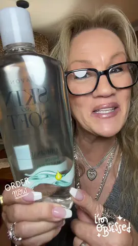 #@Avon Insider #avonskinsosoft #skinsosoft #bathoil #tiktokshopblackfriday #itsjustmekimberlystudios 