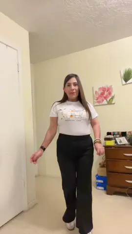 Happy Monday 🧡👻🖤 @Halara @Halara_official @adidas #tiktokshop #halara #OOTD 