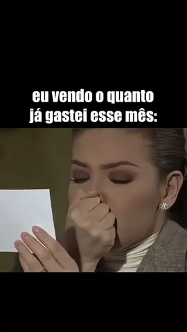 De férias do outro trabalho 😬 eu vendo o que gastei no mês 🥺