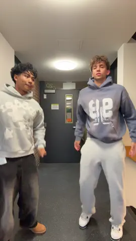 spamming Rakai emote all day long🔥@mark #dances #rakai #viral #OOTD #xyzabc 