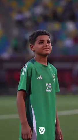 ابن خالد الدرسي رئيس رابطة مشجعين النصر رحمه اللّٰه  #نادي_النصر_اليبي🇱🇾👋💚 #فحامه_الي_مفرح_بنغازي💚💚💚🏆🏆 #تربونا_الشمس💚💚#فحامه_تجري_ف_الدم_يابراذر💚✨ #تيم_الزواوي @نادي النصر الليبي 