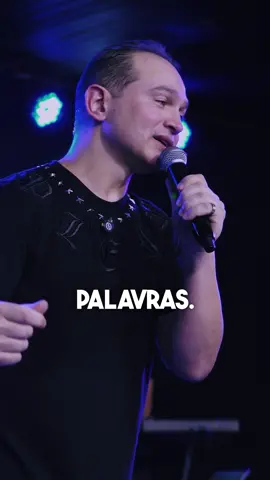 Deus não ouve apenas palavras… #davisacer #cantordavisacer #davisacertestemunho #deusdealiança #palavradedeus 