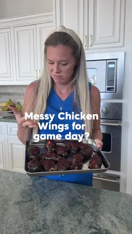 Game day snacks don’t have to = messy greasy wings. This year we’re Chomping. What’s your favorite @Chomps flavor? And what would you put on your snack board? #gameday #kidssnacks #chompspartner