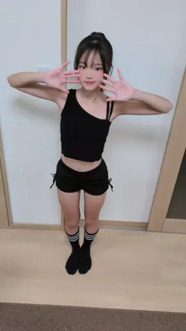 日曜日、イベント出るよー♥️ 来月のイベントも決定したし、練習いっぱい頑張るぞー😍✨✨ #メロ秋投稿キャンペーン #オススメ #fyp #ダンス動画 #フォローお願いします 