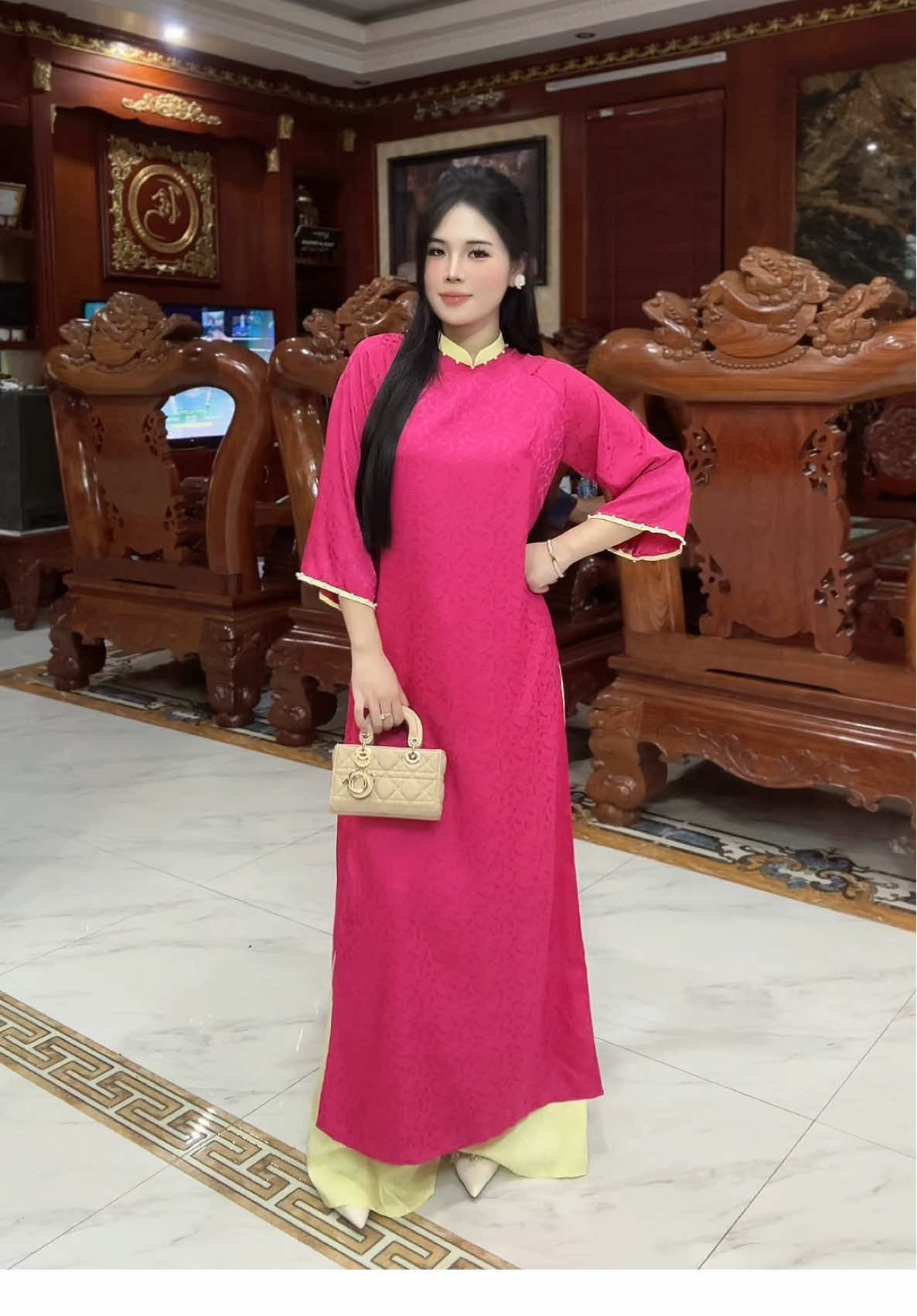 Tôi đã chọn được áo dài cho m1 Tết 😝 #aodai #aodaitet #aodaicachtan #aodaivietnam 