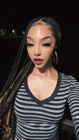 Admiring from a farrr💋 ##ahlanahiiii##wlw##fypp##lgbt