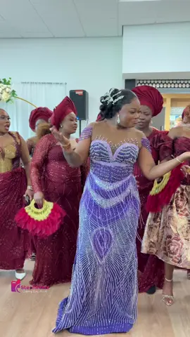 Aso ebi ladies came with a matching Energy 💃💃💃💝#asoebi #asoebibellanaija #fashiontiktok #naijaweddings 