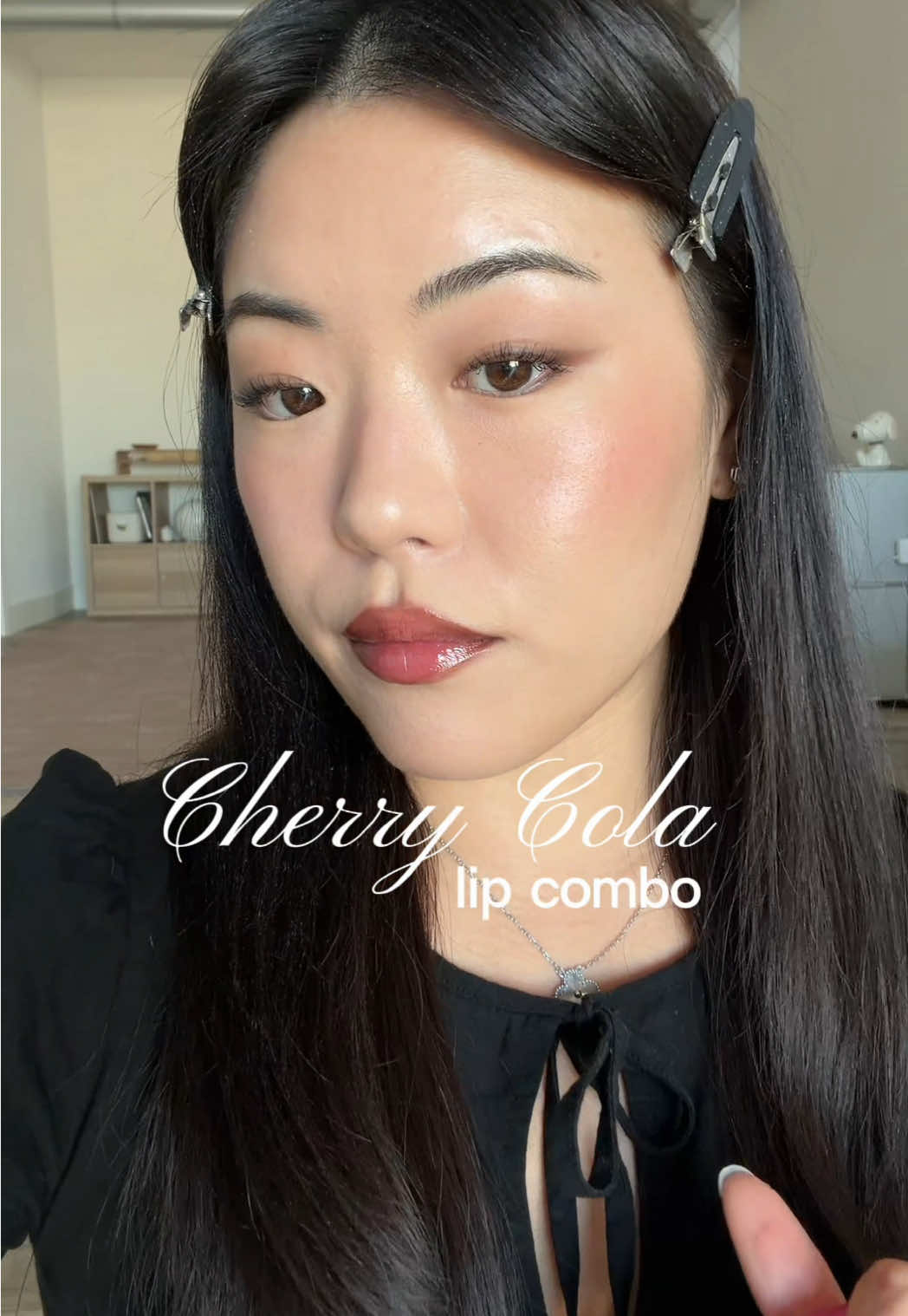 I LOVE THIS LIP 🍒⭐️🍫💌 @rhode skin twist  @Anastasia Beverly Hills malt lip liner  @Clinique black honey  @Kosas cola lip oil  #fallmakeup #cherrycolalips #blackhoney #cherrylips 