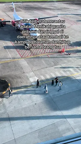 Beberapa orang yang merantau pasti akan mengalami hal yang sama 😔.        #merantau #perantauanpunyacerita #anakrantau 