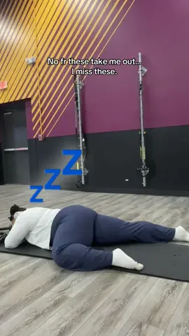 😴