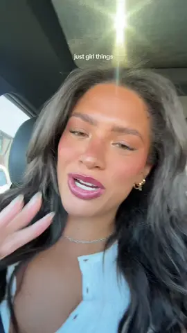 Tell me I’m not alone 🎀🙇‍♀️  #girlthings #justagirl #girls #relatable #makeup 