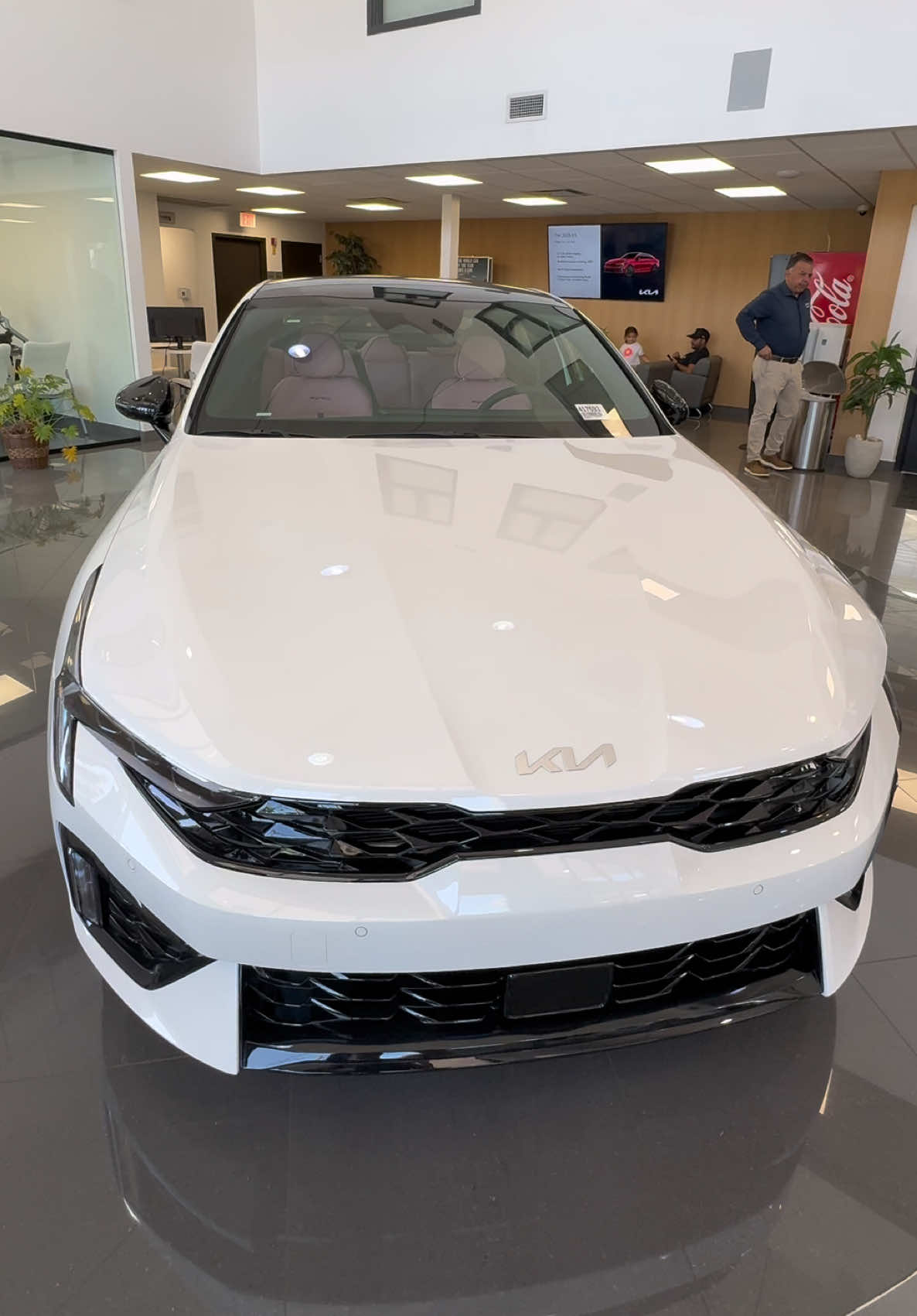 Ask for Tony and tell him Ashley Sent you 💕 @South Dade Kia #kiak5 #pinkinterior #fyp #ashbash #ashleyroth 