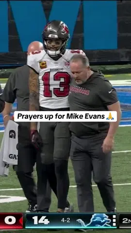 Not what anyone wants to see 😮‍💨 Via ESPN #nfl #detroitlions #tampabaybuccaneers #mikeevans 