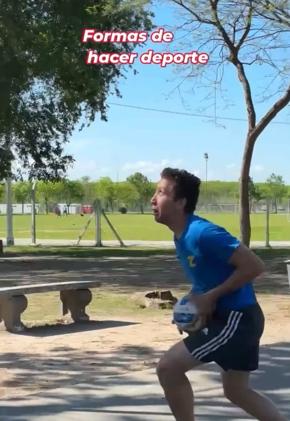 Formas correctas de hacer deporte 🤾 #gym #gymnasia #comedia #humor #viral 
