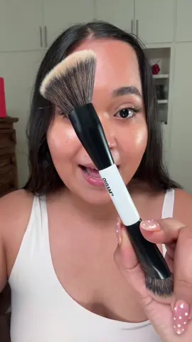 Ustedes pagarían esa cantidad por una simple brocha? 👁️👄👁️ #brochasdemaquillaje #basedemaquillaje #carmencamposa #maquillaje #makeupbymario 