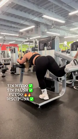 #gymgirls #gymgirlies #glutesworkout #fitnessgirls #legdayworkout 