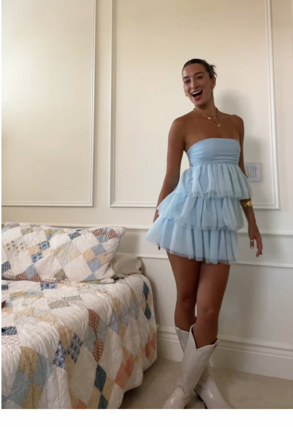 THIS IS THE CUTEST DRESS WHAT