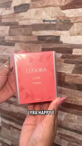 Lyra Happy é uma fragrância envolvente e impactante para mulheres que cativavam com sua presença radiante e deixam uma marca inesquecível por onde passa! . Disponível na loja @emporio_da_rany . ##lancamento##lyra##lyrahappy##eudora##emporiodarany