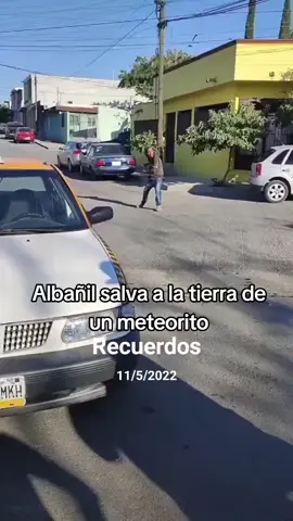 albañil salva a la tierra de un meteorito😲😲😲😲#viraltiktok #goku #dragonballz #LIVEIncentiveProgram #MakefriendsLIVE 