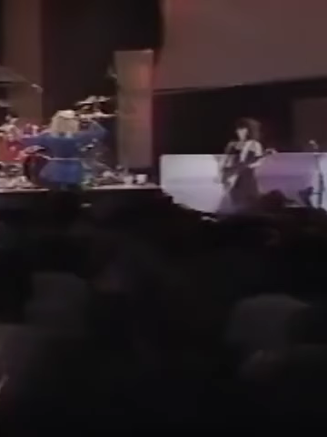 #Bangles - Walk Like An Egyptian (1986) #  # performance! # anos 80 # disco # anos 70 # músicas # videoclipe # sucesso # mundial # beautiful music # welcome to the 70s and 80s # Desfrute da # explosão dos # anos 80, com # músicas que marcaram # gerações #Prepara o gingado, # chegou a # hora de # dançar com os # sucessos da # disco # music dos anos # 80 # Aqui você vai encontra # R&B # soul # Jazz # grande icones de # sussesso
