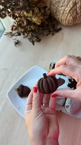 Full recipe 👇🏼 You know those Reese’s pumpkins that show up every fall? 👀 Yeah… these homemade ones are better. Like, way better. They’ve got that perfect salty-sweet combo, a rich chocolate shell, and a creamy peanut butter filling that melts in your mouth — but without all the junk hiding in the store-bought ones. No preservatives, no corn syrup, no weird ingredients. Just simple, real food. 🍫🎃 I started making these a few years ago when I realized how easy it was to recreate our favorite treats at home. Y#Youan whip up a batch in about 20 minutes with ingredients you probably already have in your pantry. Recipe: 1/2 cup creamy peanut butter 1/4 cup maple syrup splash of vanilla Chocolate 1 cup chocolate chips 1 tablespoon coconut oil 1.Melt the chocolate and coconut oil in a double boiler. 2.Pour a layer of chocolate into the molds, tilt the molds so the chocolate gets on the edges too - place in the freezer for 20 minutes. 3.Combine peanut butter and maple syrup in a small saucepan. Melt slowly until the mixture is pourable - if your mixture is too thick, add a little coconut oil to thin it out. 4.Remove from heat and add a splash of vanilla for flavor 5.Take the molds out of the freezer and pour the PB mixture into the mold or drop by small spoonfuls. 6.Return to the freezer for 20 minutes 7.Remove from the freezer and add the final layer of chocolate and refreeze for 20 minutes. 8.Remove from the silicone molds and store in airtight containers in the fridge Keep in mind that the thicker you make your chocolates, the more challenging they will be to eat - so do thin layers of the chocolate so you don’t add too much bulk.  Homemade treats, no guilt, and all the fall vibes. You’re going to be obsessed. ✨
