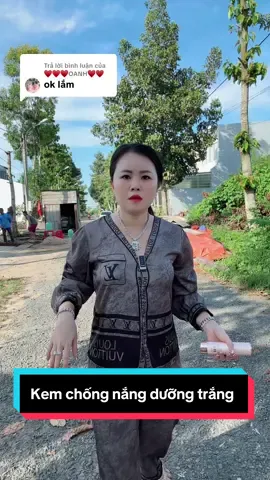 Trả lời @♥️♥️♥️OANH♥️♥️♥️ # kem chống nắng dưỡng trắng #tiktok #xuhuong #emduyencantho 