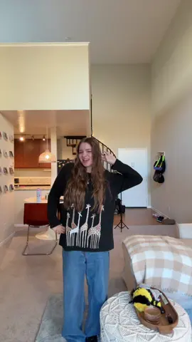 Top 3 on the album 🙏🏻🙏🏻🙏🏻 #OOTD #outfit #fallfashion #BeautyTok #taylorswift 