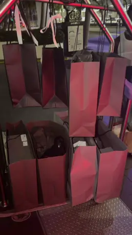 The UnFuckwitableZ 🤑🛍️💎✨