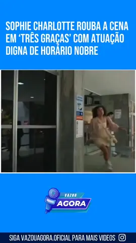 🎬✨ Sophie Charlotte entregou tudo! A atriz foi destaque no primeiro capítulo de “Três Graças”, com uma atuação intensa e digna de horário nobre 👏🔥 O público já está comentando e elogiando nas redes — e você, o que achou dessa estreia? 👀 📺 Fonte: TV Globo #SophieCharlotte #TresGracas #TVGlobo #Novelas #Estreia         