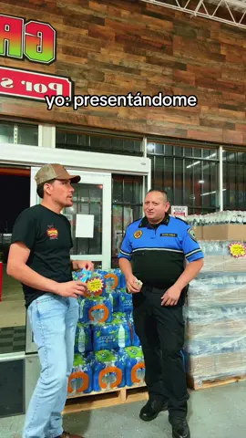 dándole la bienvenida al nuevo del trabajo #videos #humor #paratii 