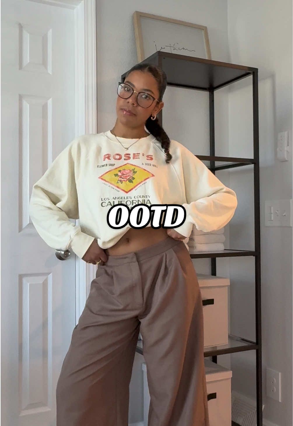 Some relaxed fall outfit inspo. Top @Old Navy bottoms@asos glasses @Eyebuydirect #oldnavy #fallfashion #OOTD #outfitinspo #fashiontiktok 