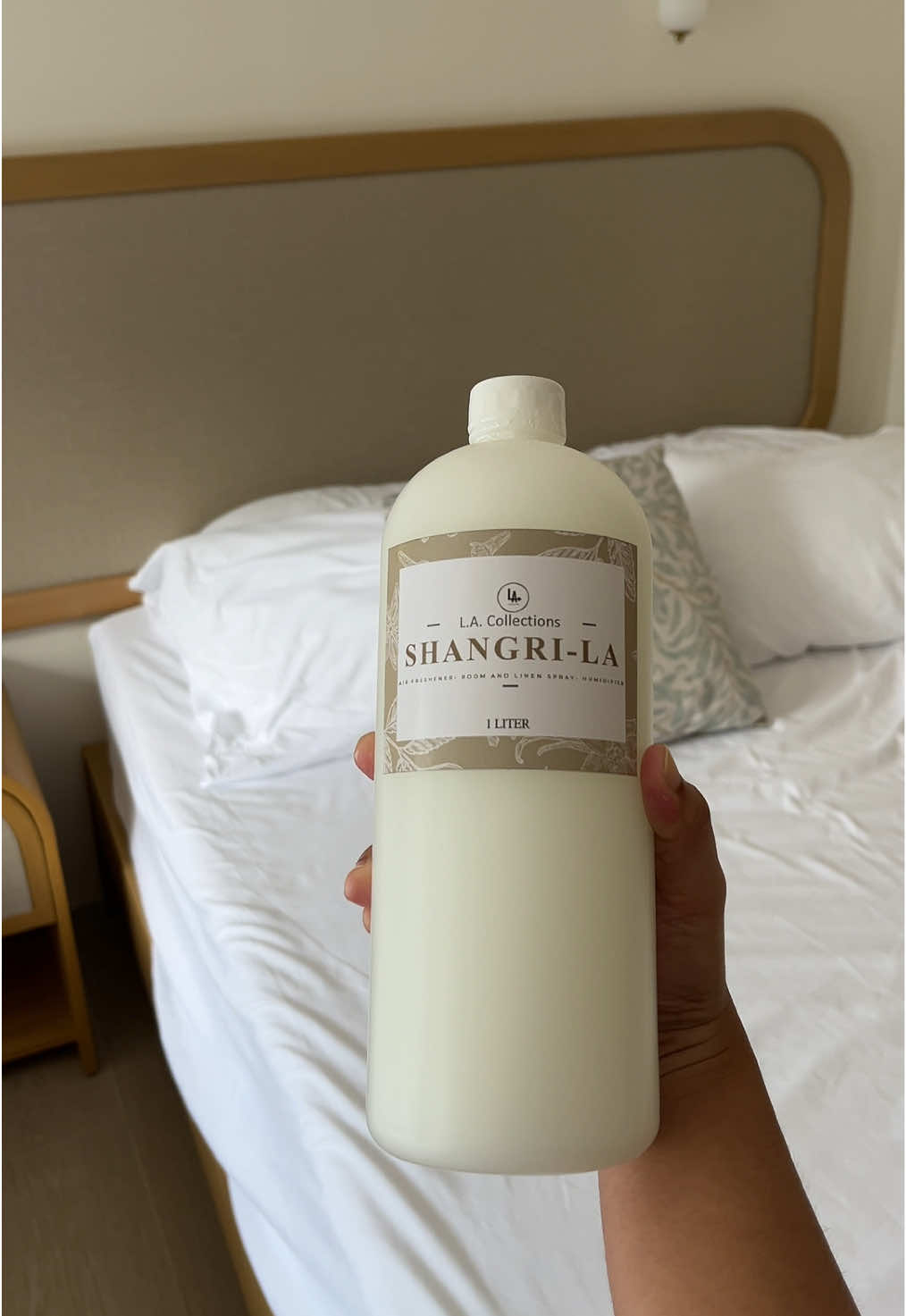 Because luxury can be as simple as how your room smells 🤍🏡 #fyp #HumidifierScent #ShangriLa #RoomScents #AestheticRoom 