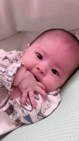 😍😍😍#cutebabyvideo #thoitrangtreem #babytiktok #xuhuong#beokids98