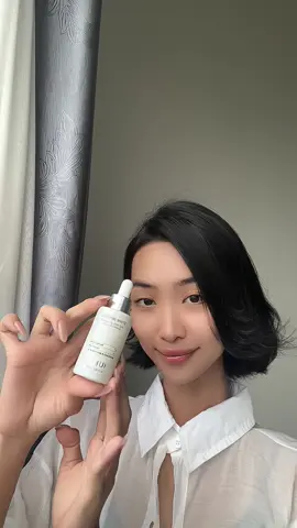 Get ready cho buổi sáng năng lượng cùng OHUI Extrem White Melatoning Dark Spot Ampoule Essence ☀️ Chỉ 1 bước đơn giản nhưng mang lại hiệu quả làm sáng da bất ngờ nhờ phức hợp độc quyền Snow Vitamin+ và Công nghệ Bioto-clean, ngăn ngừa sắc tố da và đốm lão hoá mạnh mẽ.  Thử ngay để có một làn da sáng trong, không tì vết ✨ #ohuivietnam #melatoning #extremewhite #extremewhitemelatoning