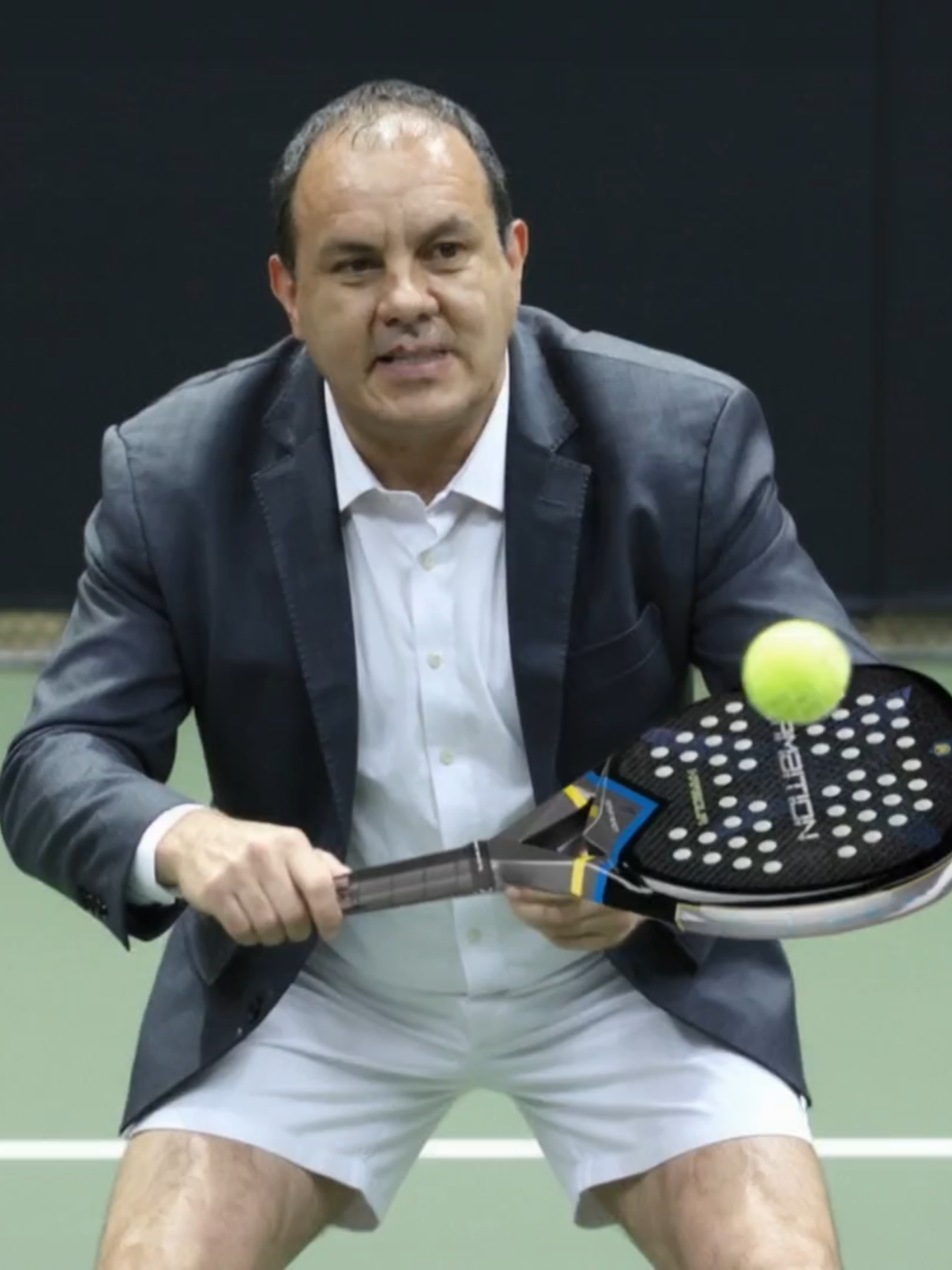 Cuauhtémoc Blanco ha entrado en sesión... #SátiraSurrealista de Vampipe #Latinus #InformaciónParaTi