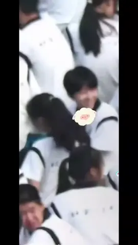 so sad 😔 yang bowen at school 😶#bowen #tffamily🇨🇳💫 #TF家族 #tffamily_4th_generation @TF family 