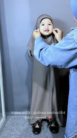 Spil abaya 👉🏻@Dhea˙✧˖°📷 ༘ ⋆°  #fypシ゚ #abayaanak #gamisanaksethijab 