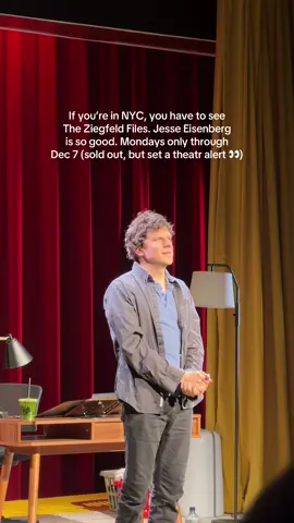 If you loved A Real Pain, or you’re into solo shows, or, honestly, just exist — you’ll love this. Jesse Eisenberg is at Studio Seaview on Mondays though Dec 1. It’s sold out, but there are tickets popping up on theatr #jesseeisenberg #offbroadway #theatre #arealpain #broadway 