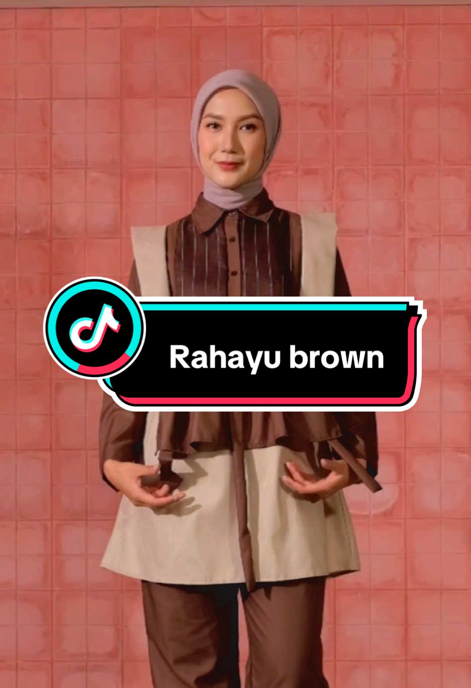 New rahayu dengan warna brown yang manis banget. Jangan sampai keabisan!! #promoseruweekend #dya #rahayutop #pov #DaywithDya 