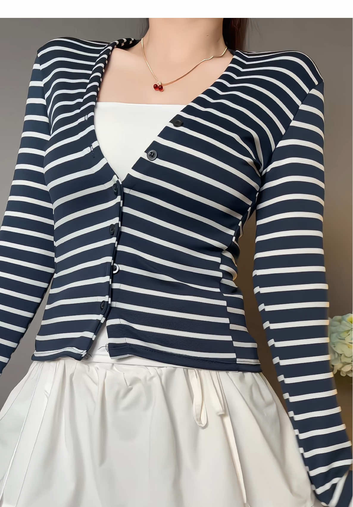 Kẻ sọc hot #thoitrangnu #aokhoac #cardigan #aokhoaccardigan #lannchii00 