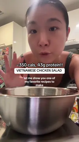 VIETNAMESE CHICKEN SALAD 🥗 364 cals | 43g protein | 24g carb | 14g fat 1-1.5 tbs fish sauce 1-1.5 tbs lime juice (~ 1 lime) Garlic powder (or minced garlic) 1 tsp monk fruit sweetener (or any sugar substitute) ½ tbs sambal oelek (or fresh chilis) 1/2 bag of coleslaw mix or shredded cabbage (usually around 7 oz ) 6oz rotisserie chicken or any shredded chicken (I’m using @costco ) #highprotein #protein #EasyRecipes #asianrecipes #healthyrecipes               