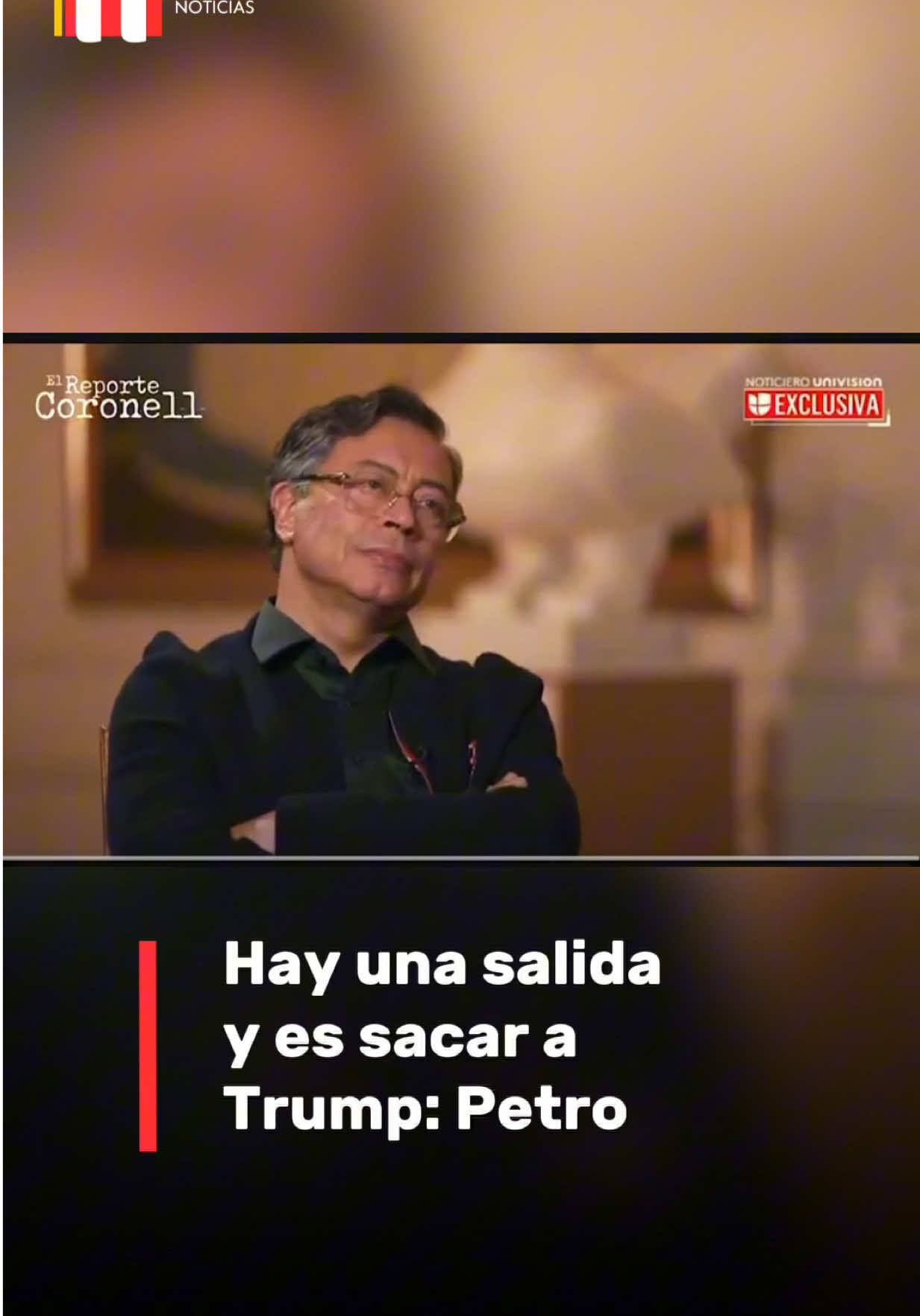 ¿Petro propone sacar a Trump? Al cierre de su entrevista con #DanielCoronell, el presidente Gustavo #Petro sorprendió con una frase contundente: “Hay una salida, es cambiar a #Trump, puede ser por el mismo Trump, sino sacar a Trump”. La declaración se da en medio de la creciente tensión diplomática entre Colombia y #EstadosUnidos 