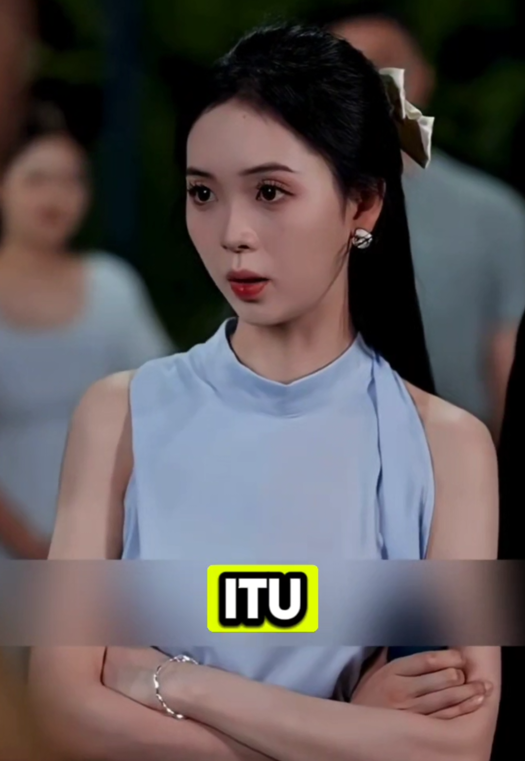 Seorang CEO menghadiahkan sebuah Ferrari kepada istrinya. Namun #alurcerita #alurceritafilm 