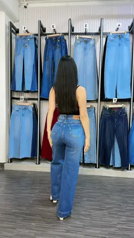 Lleva tus mejores diseños en  jeans palazos para impactar  Visítanos en @Galería Plaza 653 piso1 tienda 103 Gamarra Lima-Perú  #jeans #jeanspalazo #LIVEIncentiveProgram #LIVEMonetization #PaidPartnership 