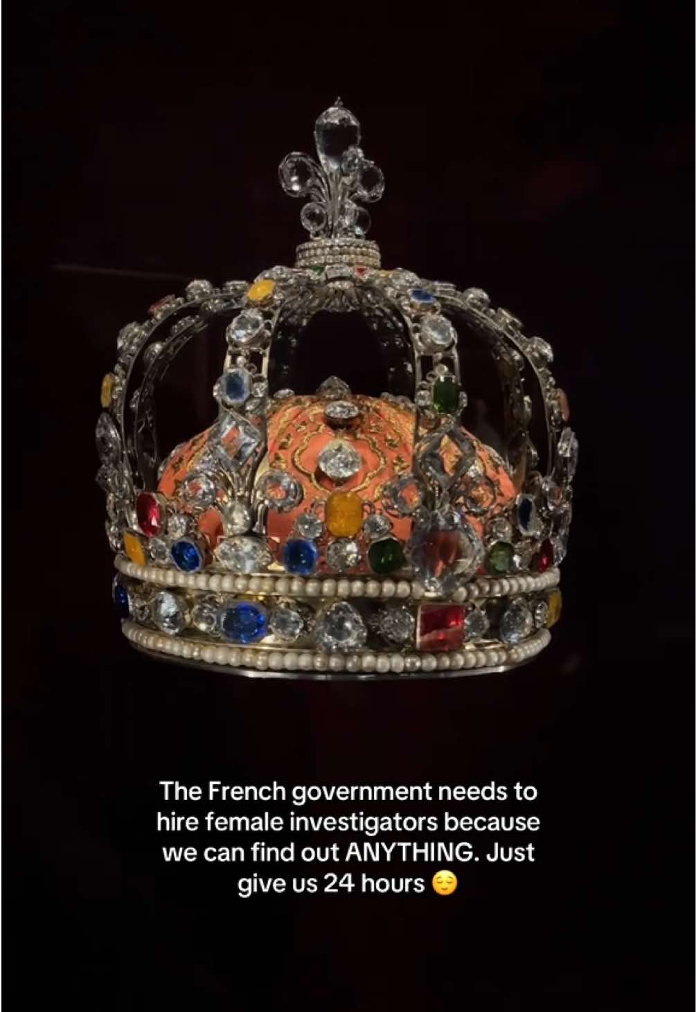 Louvre robbery should have hired a woman #louvre #crownjewel 