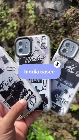 ||READY ALL DEVICE🕊️|| Softcase Dark Minimalis buat personal touch di HP kamu! 🖤 Koleksi 3 Softcase Bening Premium tema Hindia ini elegan banget. Desainnya clean dengan typography yang bold, Kode Spotify, dan charm yang bikin look HP kamu terasa sangat personal. langsung cek keranjang kuning🛒⚡️ #softcase #caseiphone #caseandroid #hindia 