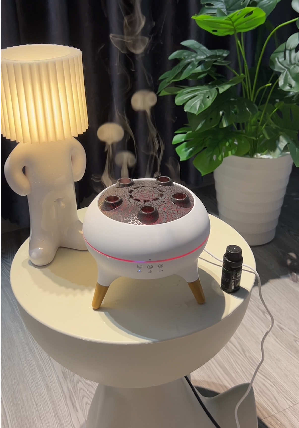 Máy xông tinh dầu UFO V80 phun sương tròn hình con sứa dung tích 250ml, hẹn giờ, đèn led, tạo độ ấm #mayxongtinhdau #khuechtantinhdau #xongtinhdauufo 