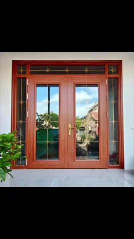✨Giới thiệu tới Quý khách hàng Bộ cửa chính 2 cánh khuôn phào kép - sử dụng Nhôm Pma Platinum-XF màu vân gỗ siêu đẹp ạ. _____ 📝P/s: Mùng 01/09 âm lịch, e xin chúc tất cả mọi người tháng mới 8386 ạ!