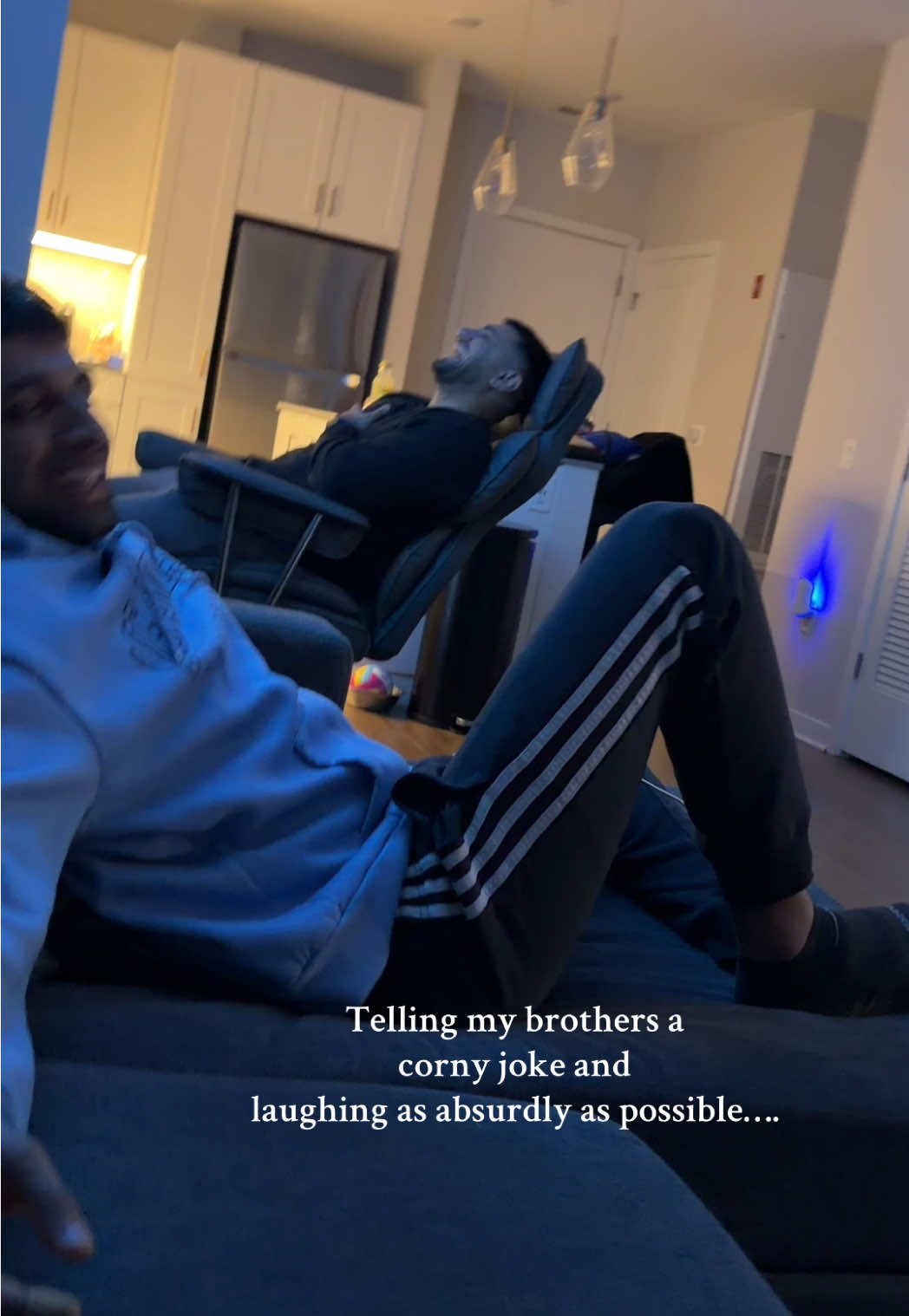 I love my brothers, they’re completely in sync @AceBoogalu @Sid #prank #viral #brothersister #fyp #southasiantiktok 