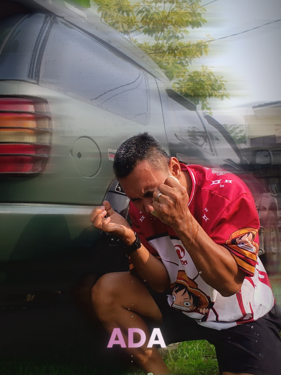 Kau bilang aku yang paling tangguh Tapi mengapa kau tinggalkan aku Dengan alasan yang tak jelas Apa aku pernah mengeluh Apa aku pernah berlari Saat kau ada masalah Apa aku pernah mendua Apa aku tak mengimbangimu Sayang kau menilaiku salah Salah - lobow Cover rock #lipsync #lipsing #salah #lobow #coverrock 